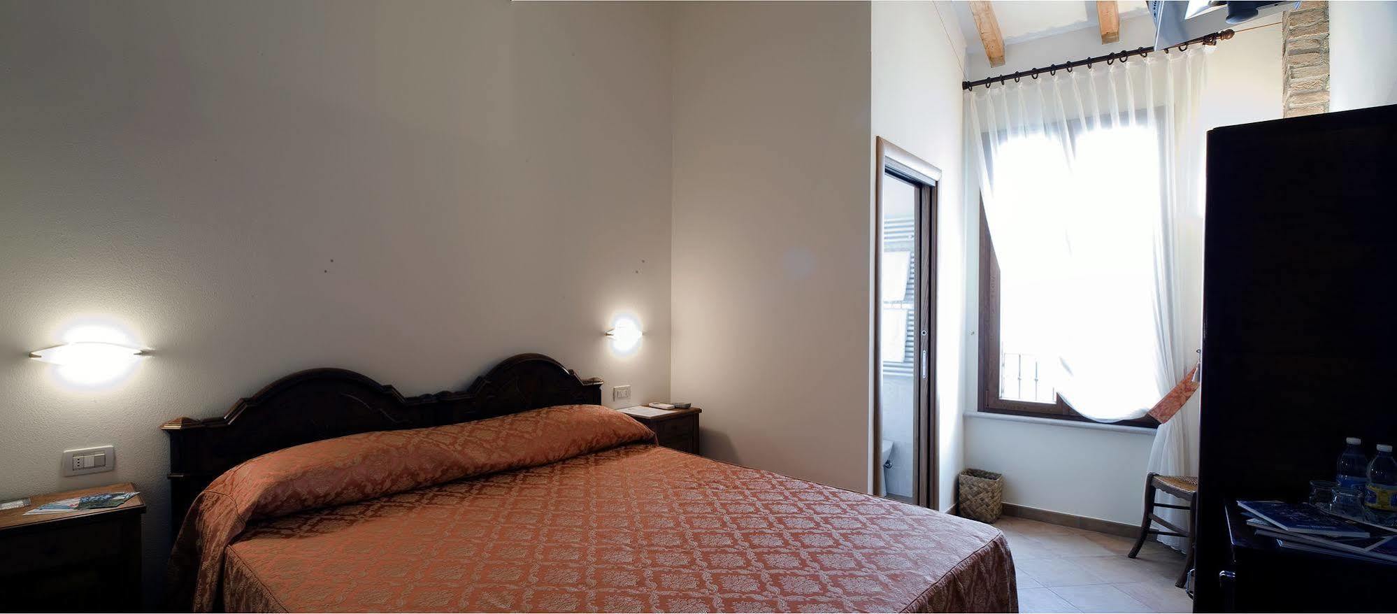 9 Muse Bed And Breakfast Canneto sull'Oglio Buitenkant foto
